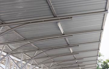 installing Luib metal roofing